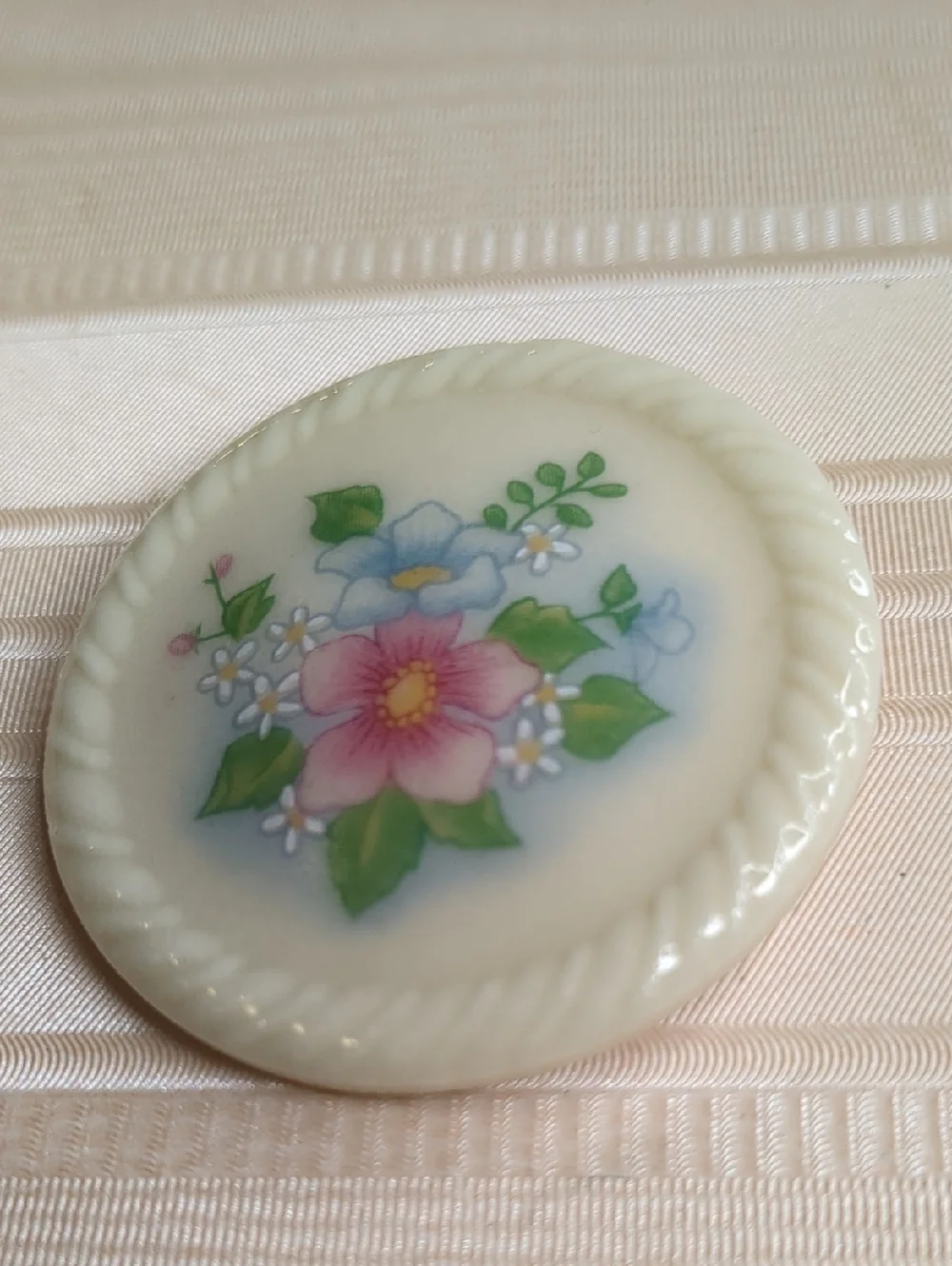 Vintage 70s Avon Ceramic Flower Brooch Pink Blue Green Floral Cottagecore